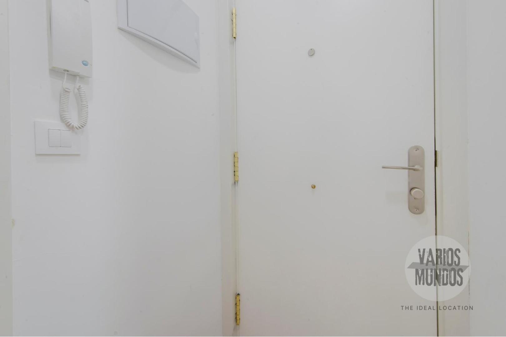 Confort Con Parking Para 3, Vive La Latina Madrid Bagian luar foto
